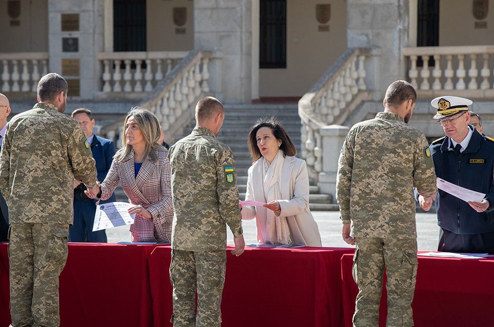 Acto de despedida del tercer Curso de Formación Básica de militares ucranianos en Toledo