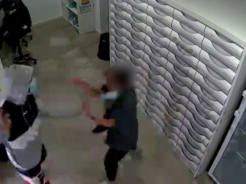 La Guardia Civil detiene a los autores de varios robos con violencia en farmacias de Valdemoro y Ciempozuelos (Madrid)