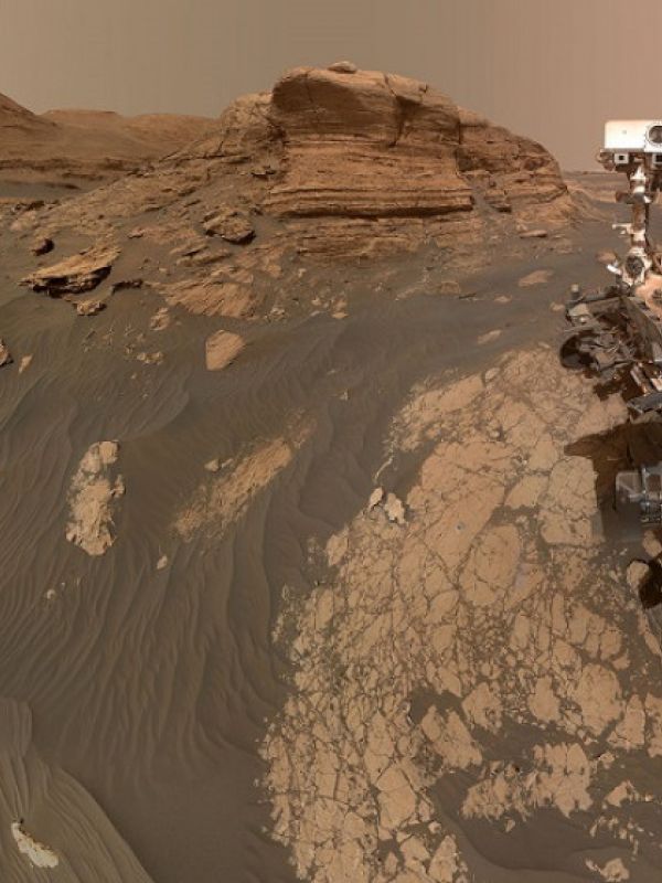 El rover Curiosity se hace un "selfie" con Mont Mercou’