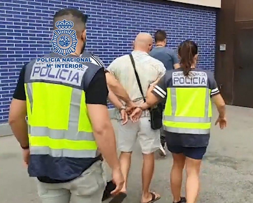 La Policía Nacional detiene en Barcelona a un fugitivo que llevaba más de 12 años huido de la justicia