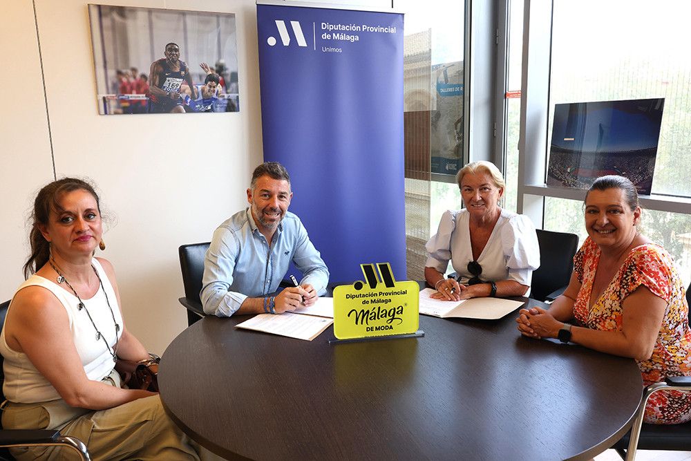 La Diputación y comerciantes colaborarán para promocionar productos de Málaga de Moda