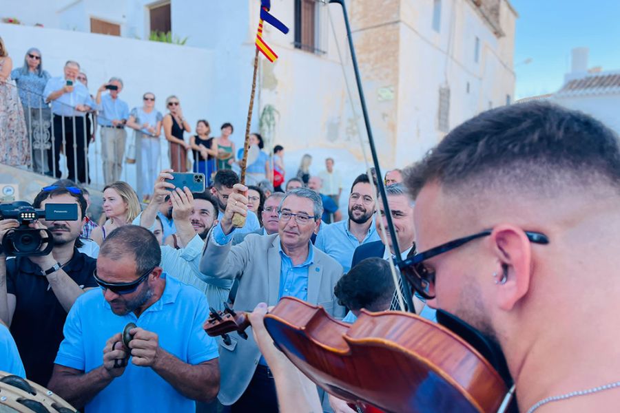 Sabor a Málaga, galardonada en la Fiesta del Ajoblanco por la promoción que realiza de la uva pasa
