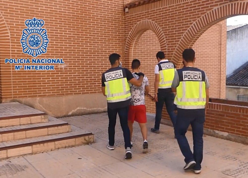 La Policía Nacional desmantela una imprenta clandestina de falsificación de billetes de 20 y 50 euros
