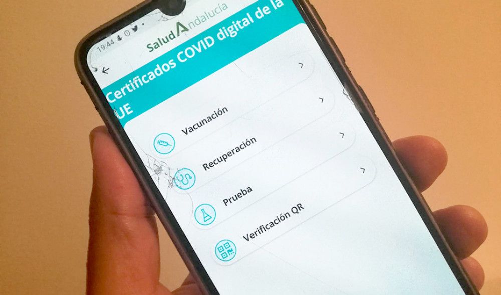 La aplicación para teléfonos móviles Salud Andalucía alcanza casi los seis millones de descargas