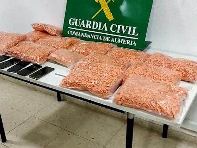 Detenidas 19 personas de una red que favorecía la inmigración irregular mediante rutas en pateras taxi desde el norte de África