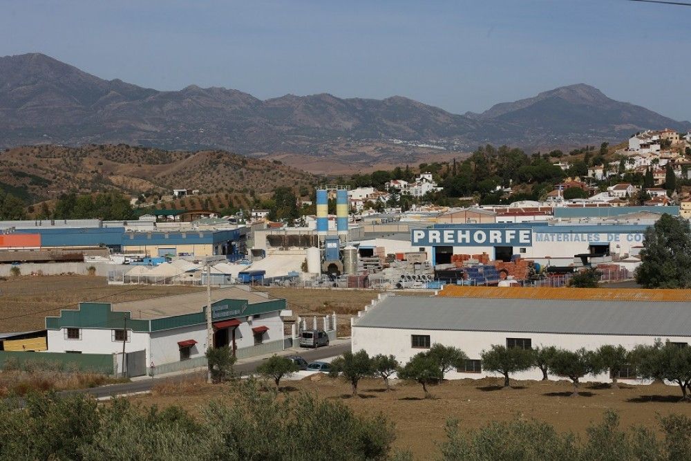 La Diputación licita por 315.000 euros obras de mejora en polígonos industriales de Coín y Arriate