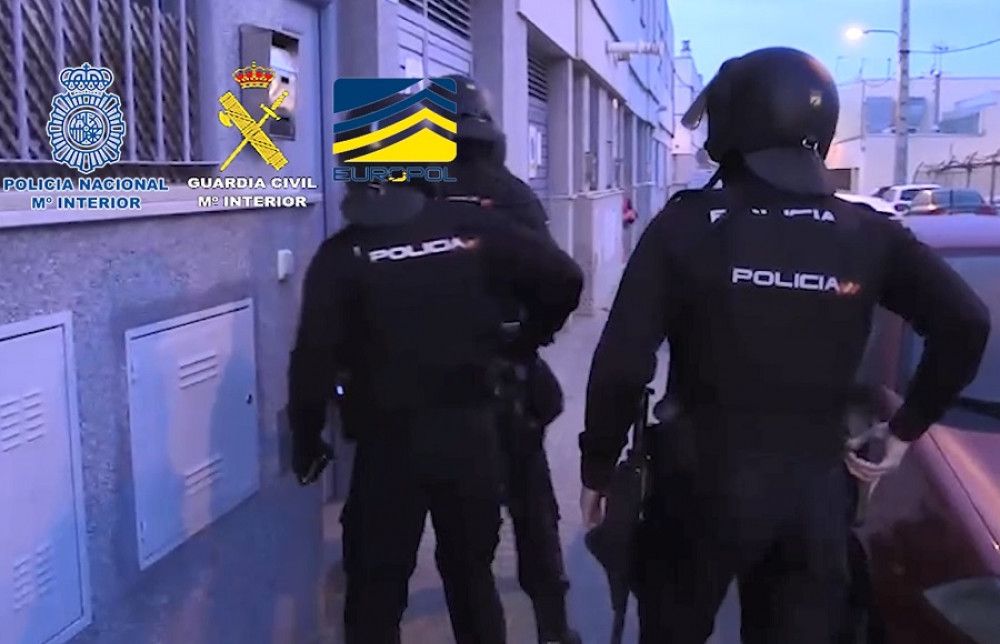 Detenidas 37 personas pertenecientes a una organización criminal dedicada a la introducción de billetes falsos de 500 euros