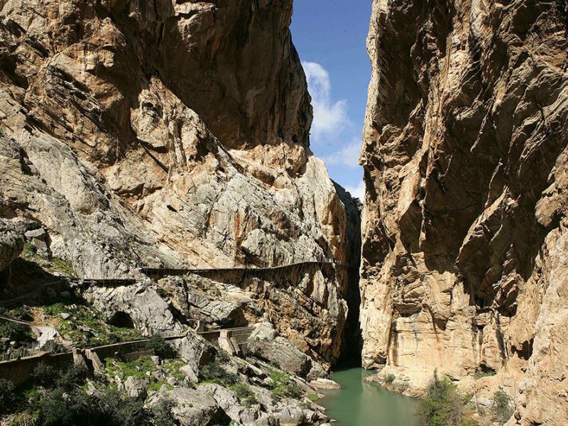 La Diputación y la UTE Caminito del Rey encargan un estudio a geólogos de la Universidad de Granada para incrementar la seguridad del paraje