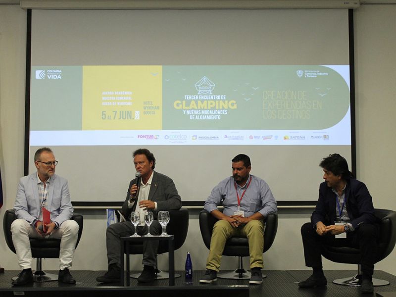 La Diputación expone en Colombia la recuperación y puesta en valor del Caminito del Rey