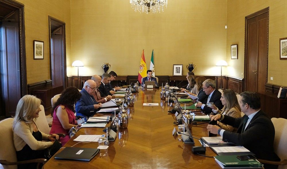 La Junta desbloquea la adquisición de otros tres millones de mascarillas para combatir el Covid-19