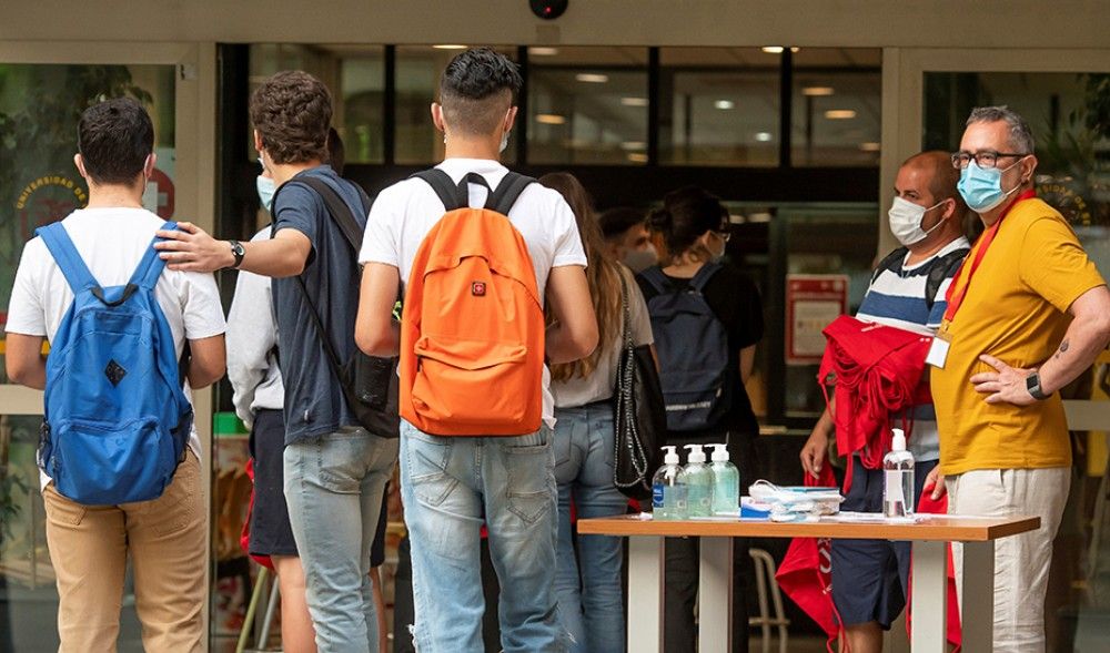 Andalucía desarrolla la PEvAU en 2.015 aulas de 181 sedes y 4.700 profesores y personal de apoyo