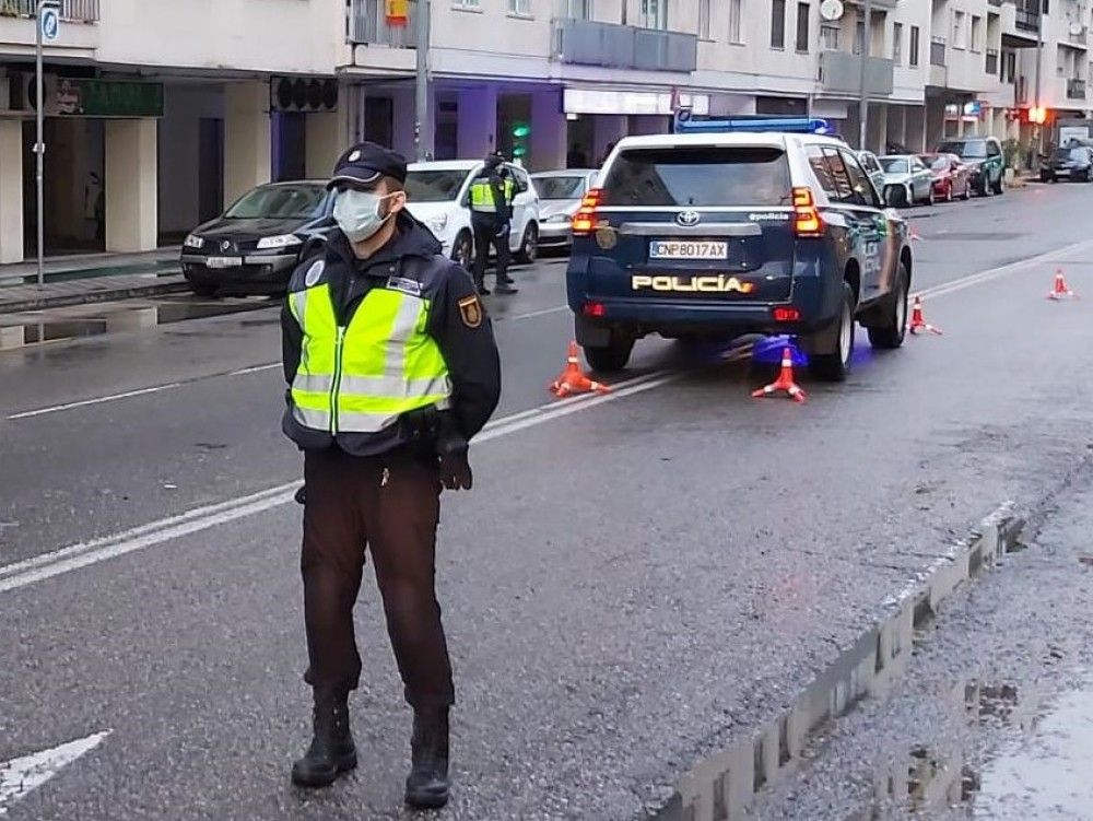 La Policía Nacional detiene en un control en la vía pública a una mujer  con 150 papelinas de cocaína