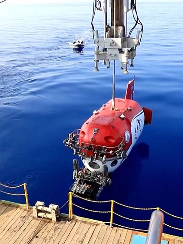 China despliega una estación de investigación no tripulada en el fondo del mar