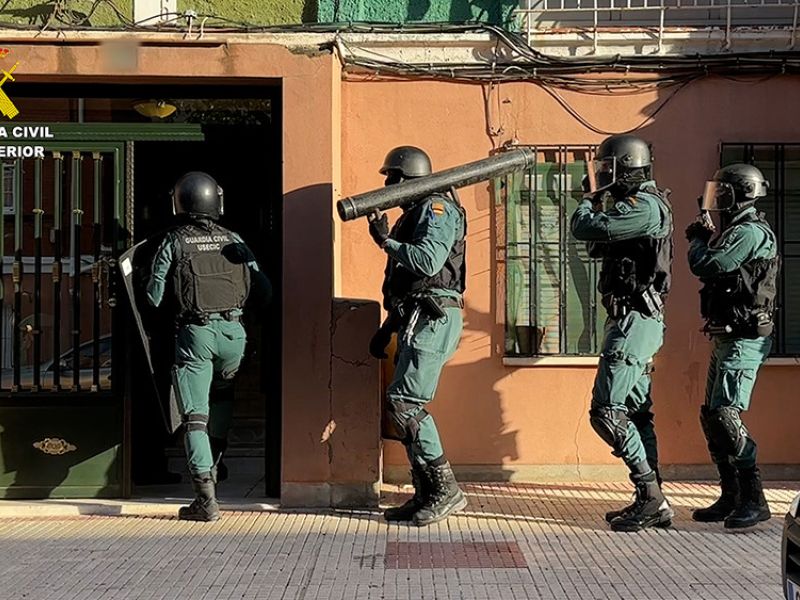 La Guardia Civil detecta más de 50 permisos de conducir falsos en varias provincias