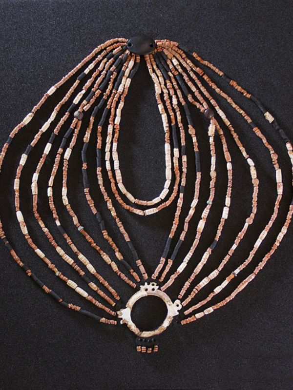 Hallado un collar de hace 9.000 años que revela la complejidad social de las primeras comunidades neolíticas
