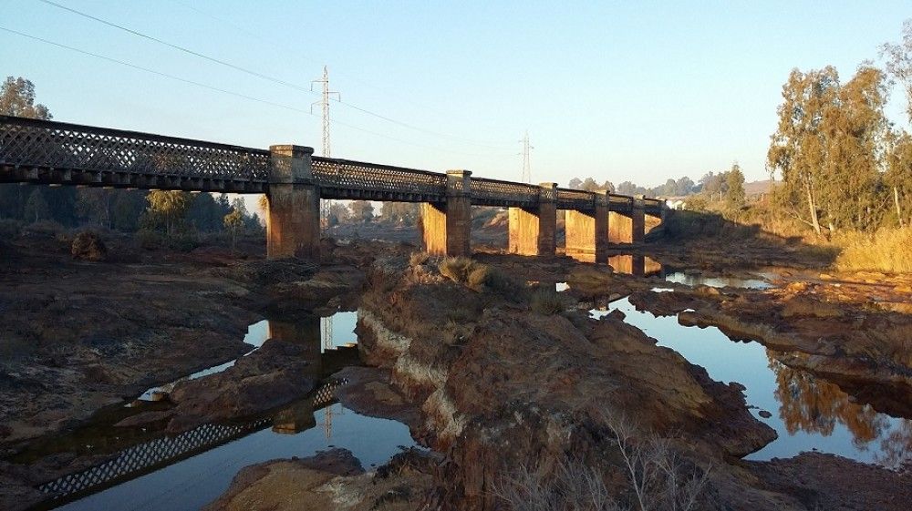 El Gobierno andaluz licita por 300.000 euros la restauración del antiguo puente del ferrocarril de Niebla