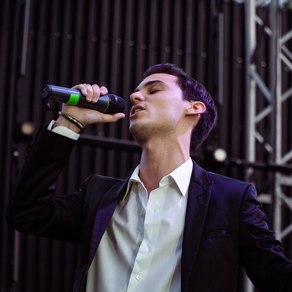 El cantante marbellí Pablo Merino protagonizará un homenaje a Camilo Sesto en Alcoy