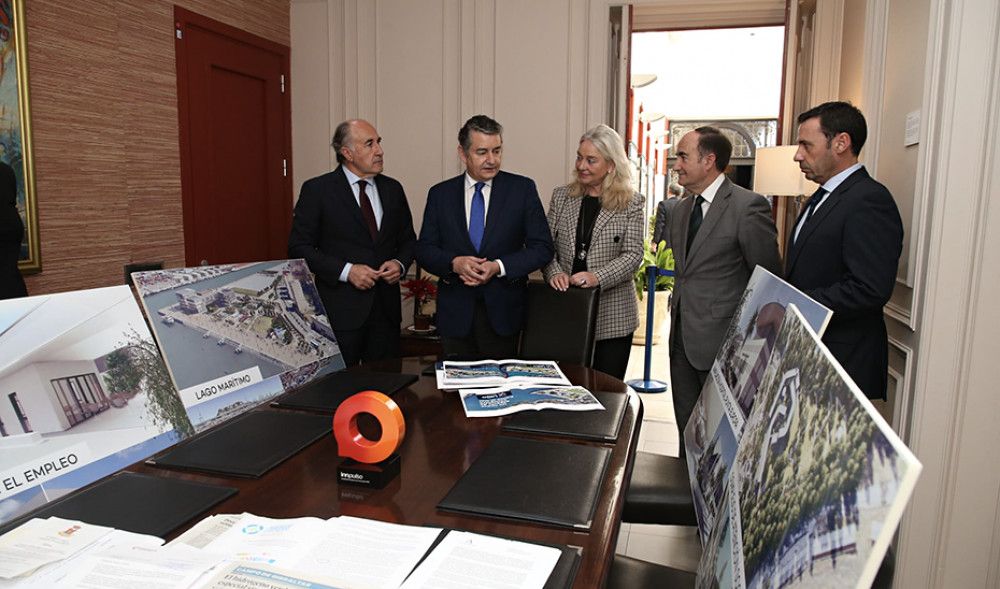 El Gobierno andaluz reclama al central soluciones al déficit de medios y personal en el control de frontera del Puerto de Algeciras