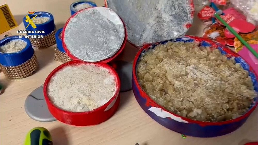 La Guardia Civil desarticula una organización que traficaba con cocaína rosa escondida en impresiones 3D
