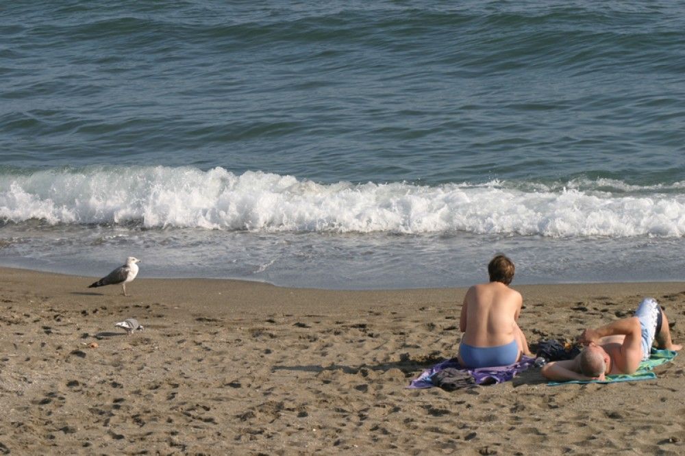 Andalucía regula los planes de contingencia de los ayuntamientos para el uso seguro de las playas
