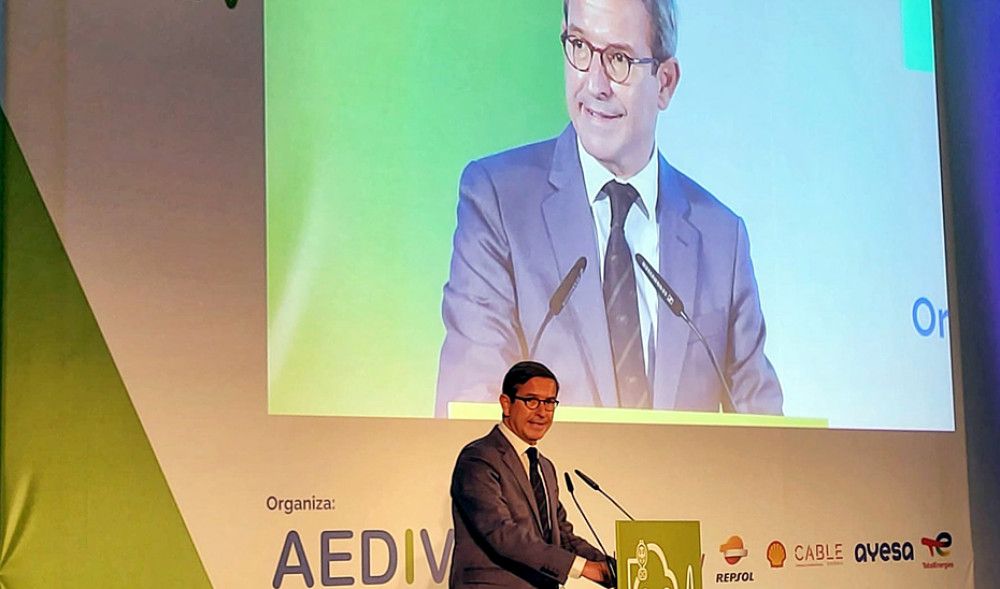 Más de 100 millones para el impulso del vehículo eléctrico y la instalación de puntos de recarga en Andalucía