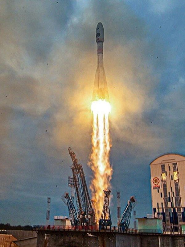 Rusia lanza la primera misión a la Luna en casi 50 años