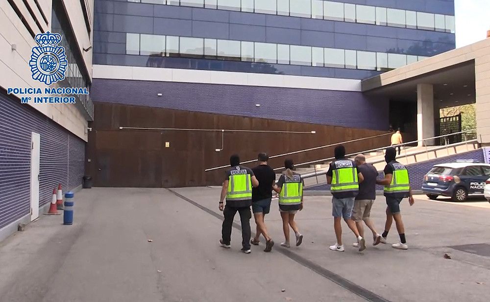 La Policía Nacional detiene a cuatro personas acusadas de pretender sabotear La Vuelta a su paso por la provincia de Lleida