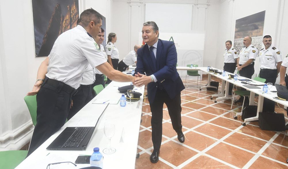 El Gobierno andaluz solicita al Ministerio del Interior 125 agentes en comisión de servicio para la Policía Adscrita