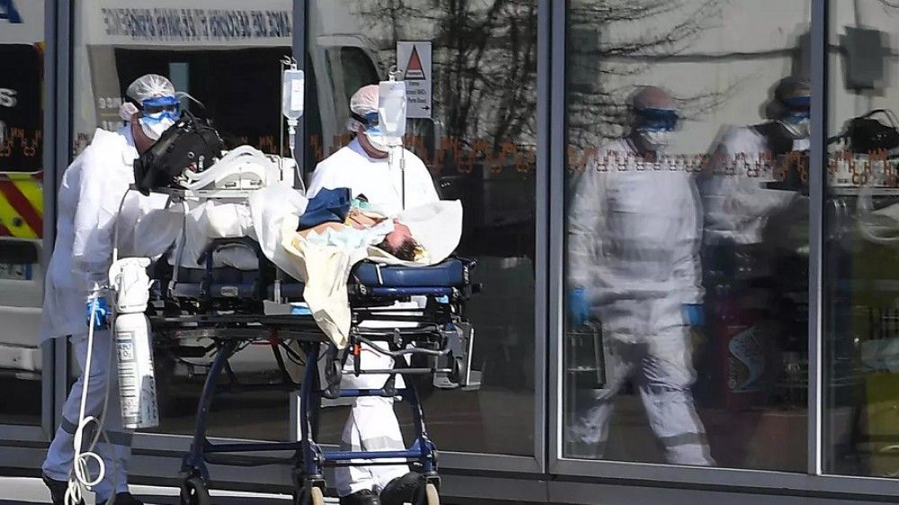 Sanidad se prepara para hacer frente al coronavirus este invierno y adquirirá material sanitario por más de 2.500 millones de euros
