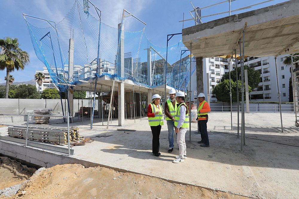 Las obras del Centro de Usos Múltiples de Nueva Andalucía se han ejecutado casi al 40% y está previsto que se completen antes de que finalice el año