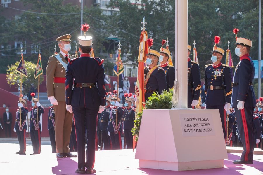 Los reyes presiden el desfile por el Día de la Fiesta Nacional