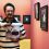 <p style="text-align: justify;">La muestra, que se puede visitar en el MVA hasta el 13 de noviembre, reflexiona sobre los vínculos familiares a través de collages creados con fotografías vintage. Manuel López Mestanza ha destacado esta exposición inmersiva como “uno de los proyectos más personales de un creador muy vinculado a Málaga”.</p>
 
<p style="text-align: justify;">El Centro Cultural Generación del 27 de la Diputación de Málaga ha abierto al público la exposición de Javier Almán ‘Donde todo comienza. Heridas de amor’, que reflexiona sobre los vínculos familiares a través de collages creados con fotografías vintage. La muestra estará abierta al público hasta el próximo 13 de noviembre en el Centro Cultural MVA. La inauguración se realizó el pasado viernes en el marco de un acto que contará con el acompañamiento musical de Montalvo Classic Experience.</p>
<p style="text-align: justify;">El vicepresidente y diputado de Cultura, Manuel López Mestanza, ha explicado que esta propuesta está compuesta por 45 collages, una urna de cristal con una fotografía a modo de escultura, dos instalaciones y una videocreación. Se estructura en torno a 17 familias y cuenta la historia de cada una de ellas con un recorrido que pivota sobre tres ejes fundamentales: la familia, la&nbsp; herida y el proceso de sanación personal.</p>
<p style="text-align: justify;">El diputado ha destacado que “esta exposición inmersiva, cuidada de principio a fin y repleta de pequeños detalles, exhibe en una atmósfera poética uno de los proyectos más personales de un creador muy vinculado a Málaga”.</p>
<h3 style="text-align: justify;">Fotografías originales y objetos personales</h3>
<p style="text-align: justify;">Para hacer posible esta exposición, Javier Almán ha reinterpretado durante casi tres años fotografías originales, datadas entre 1887 y 1976, que pertenecen a su colección personal. Algunas de estas instantáneas fueron tomadas por grandes fotógrafos de la época y adquiridas en anticuarios y a coleccionistas de diferentes países durante sus viajes por el mundo.</p>
<p style="text-align: justify;">Los objetos incluidos en los collages pertenecen a la familia del artista o forman parte de su “baúl de los recuerdos”. Así, en la sala pueden contemplarse desde unos pendientes de su madre hasta el borlón de un traje flamenco que Almán vistió cuando era un niño de tres años.</p>
<h3 style="text-align: justify;">Homenaje a poetas del 27 y otras épocas</h3>
<p style="text-align: justify;">A su vez, el itinerario expositivo despliega un homenaje a los autores de la Generación del 27 y a poetas de otras épocas, que va enmarcando cada una de las creaciones y ampliando el sentido de este proyecto artístico.</p>
<p style="text-align: justify;">Los títulos de las obras remiten a poemas de Federico García Lorca, María Zambrano, Luis Cernuda, Rafael Alberti, Manuel Altolaguirre, Josefina de la Torre, Antonio Machado, Manuel Alcántara, Gloria Fuertes, Rosa Romojaro o María Victoria Atencia.</p>
<h3 style="text-align: justify;">El arte en el campo de la terapia</h3>
<p style="text-align: justify;">Nacido en La Línea de la Concepción (Cádiz) y afincado en Málaga desde hace 30 años, Javier Almán es un creador con una trayectoria poliédrica que también mantiene una estrecha vinculación con el teatro y el cine. Además, ejerce profesionalmente como terapeuta gestalt especializado en arteterapia, y su experiencia en esta disciplina está muy presente en su vida y en sus creaciones. &nbsp;</p>
<p style="text-align: justify;">Almán ha explicado que la poética visual de cada obra es muy personal. “Todo es fruto de mis vivencias y mis auténticas pasiones: la fotografía, la obra plástica y artística, la poesía, el cine y la psicología. Transitando diferentes territorios, mi intención no ha sido otra que ver reflejada el alma humana en cada una de las obras”, ha apuntado.</p>
<p style="text-align: justify;">En este sentido, el creador ha puesto el foco “sobre la familia y las heridas que pasan de los bisabuelos a los abuelos, de los abuelos a los padres, y de los padres a los hijos”. “Esas heridas nos condicionan nuestra forma de vivir y por eso las llamo heridas de amor”, ha agregado.</p>
<h3 style="text-align: justify;">Horarios y visitas guiadas</h3>
<p style="text-align: justify;">La exposición permanecerá abierta en el Centro Cultural MVA desde hoy viernes, 16 de octubre, hasta el 13 de noviembre, con entrada libre hasta completar aforo. Podrá visitarse de lunes a viernes, de 10.00 a 20.00 horas.</p>
<p style="text-align: justify;">Además, habrá visitas guiadas gratuitas con inscripción previa para un máximo de 20 personas. Serán los días 19 y 26 de octubre y 3 y 9 de noviembre, a las 19.00 horas.</p>
<p style="text-align: justify;">Las inscripciones se pueden realizar a través de <a href="mailto:g27@malaga.es">g27@malaga.es</a>, indicando nombre y apellidos, fecha de la visita, número de personas, dirección de e-mail y número de teléfono de contacto.</p>