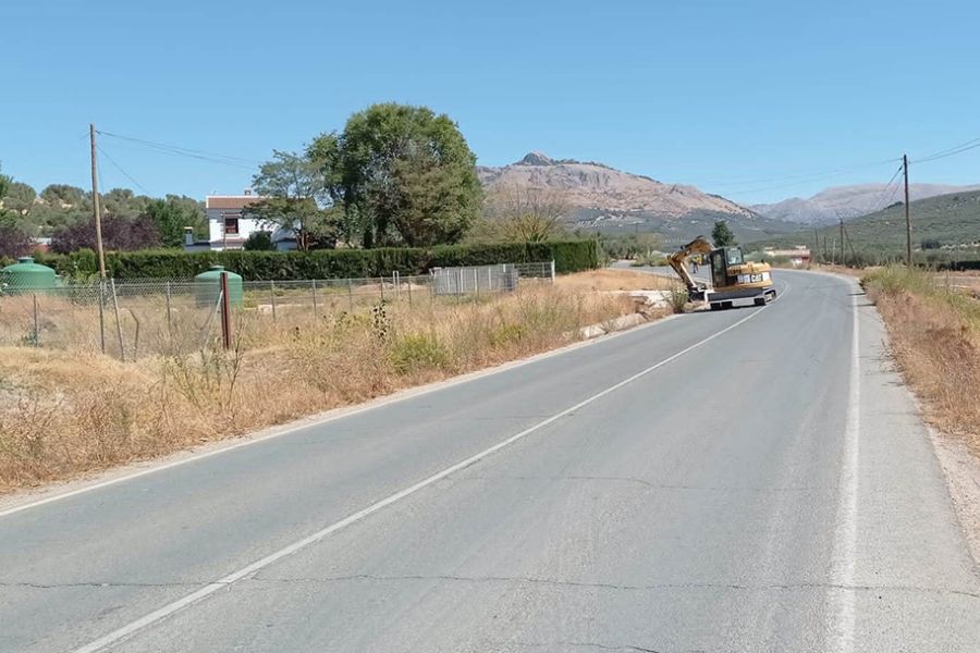 La Diputación comienza un plan de asfaltado en un centenar de kilómetros de 22 carreteras provinciales