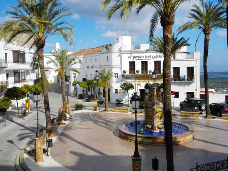 Las pernoctaciones en hoteles andaluces suben un 10,5% en los seis primeros meses de 2023