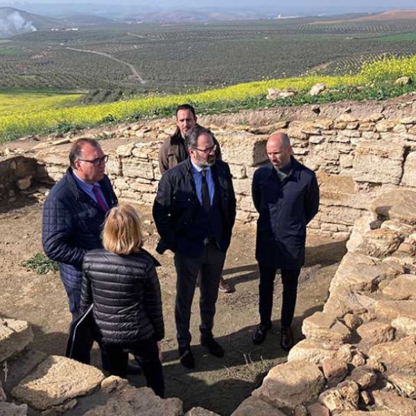 El enclave arqueológico de Ategua ofrecerá visitas guiadas especializadas a partir de este verano