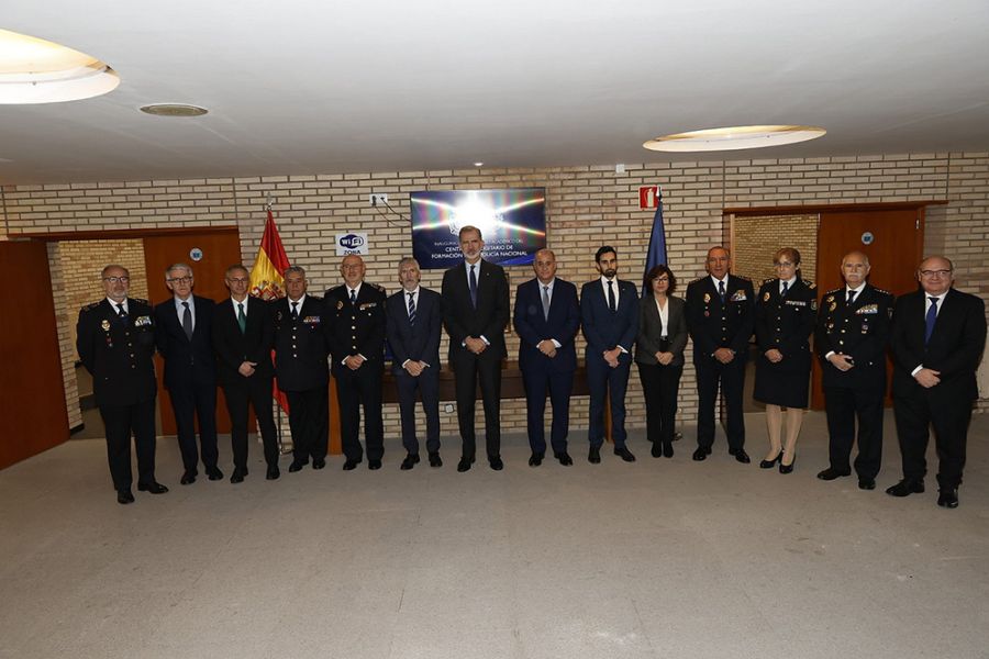 El rey inaugura el primer curso académico del Centro Universitario de la Policía Nacional