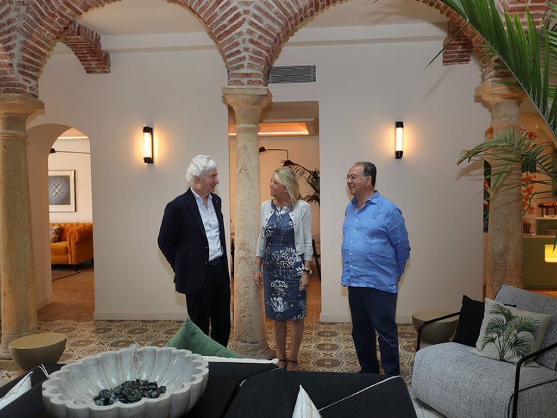La alcaldesa destaca el “valor añadido” para la marca Marbella del hotel La Fonda, el primer establecimiento en Andalucía con el distintivo de excelencia Relais & Chateaux