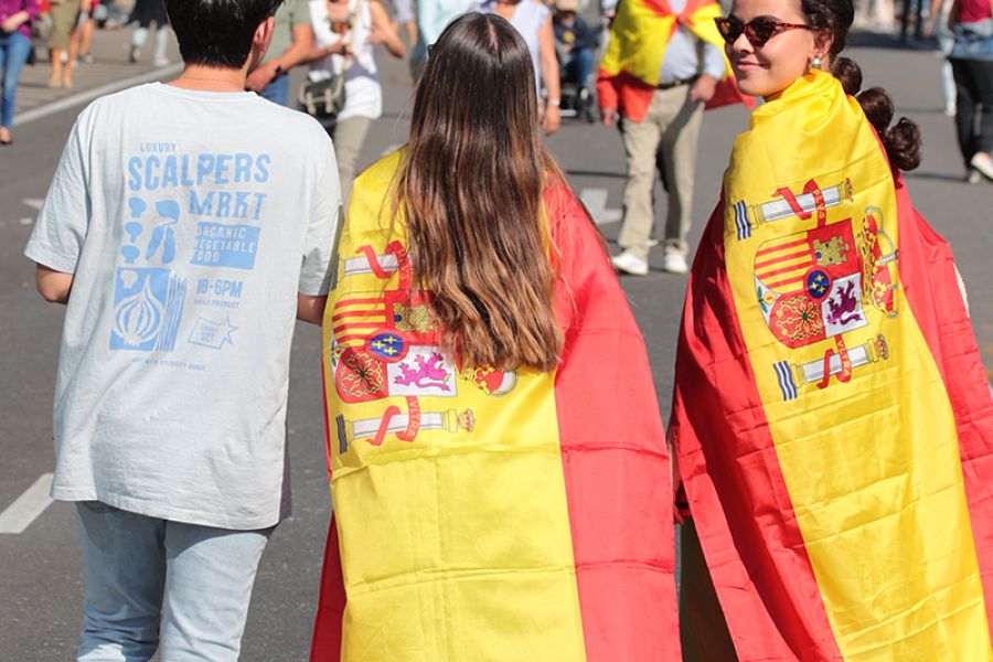 Los reyes, acompañados de la princesa de Asturias, presiden los actos por el Día de la Fiesta Nacional