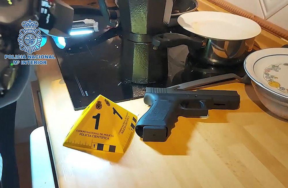 La Policía Nacional detiene a 15 personas por el secuestro en Marbella de cuatro hombres sometidos a torturas, uno de ellos a punto de morir a causa de un coma diabético