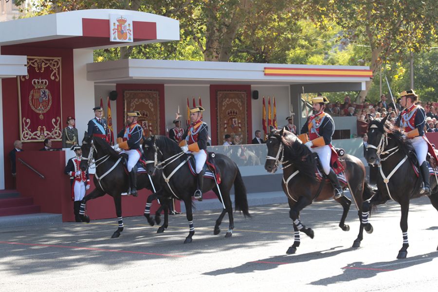 Los reyes, acompañados de la princesa de Asturias, presiden los actos por el Día de la Fiesta Nacional