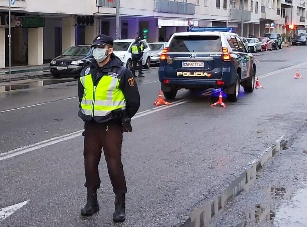 Detenido en Benalmádena un hombre que circulaba con carné de conducir y DNI falsos