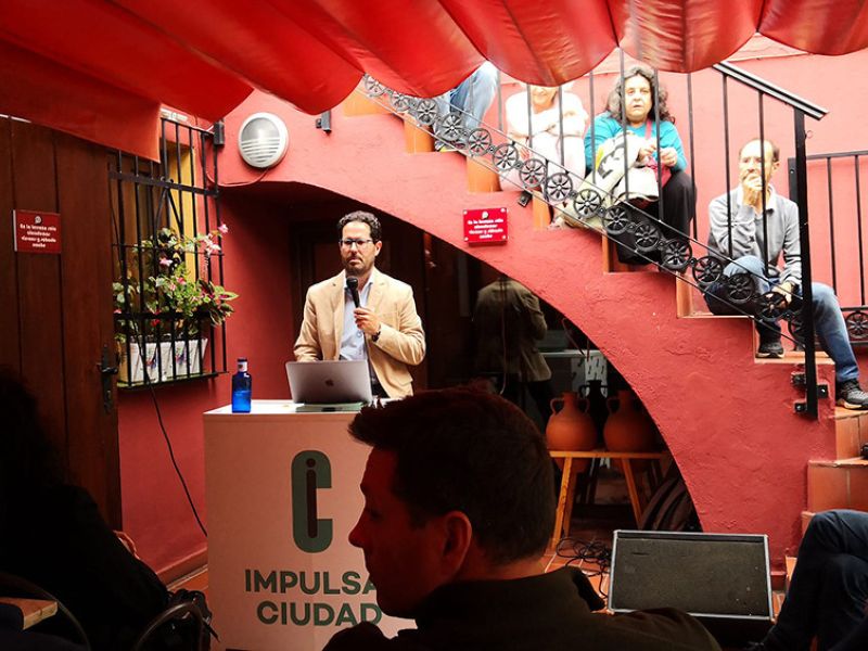 Javier Lima, candidato de Impulsa Ciudad a las municipales, presenta el programa de su formación