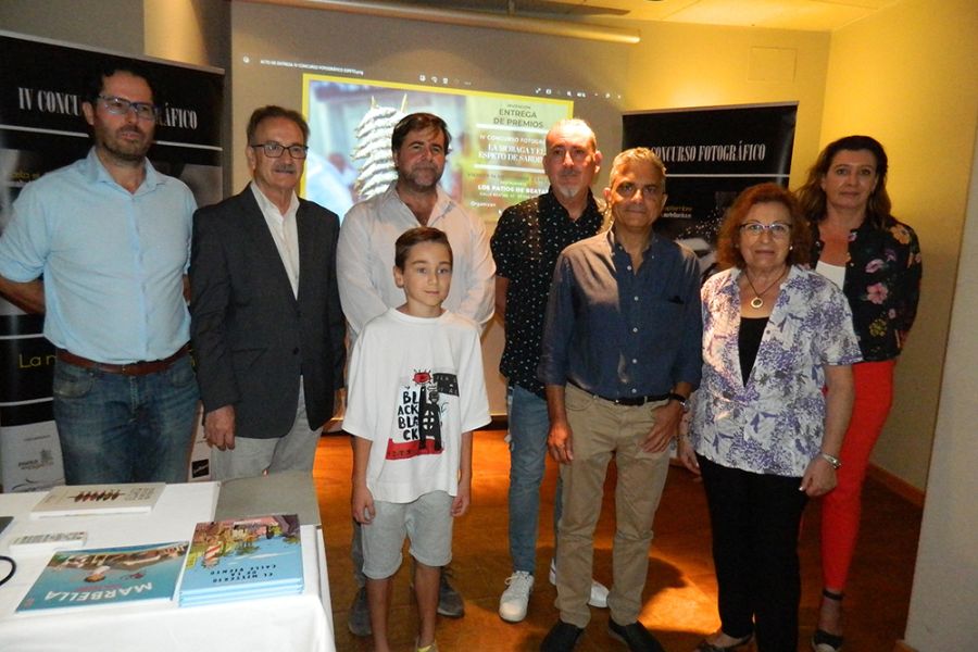 Alberto Villén Benítez, primer premio de la cuarta edición del concurso fotográfico \"La moraga y el espeto de sardinas\"