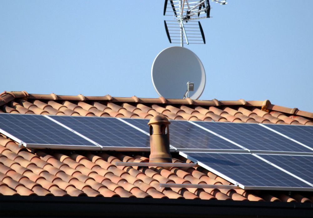 El ministerio amplía el Programa de ayudas al autoconsumo, almacenamiento e instalaciones térmicas renovables en 505 millones
