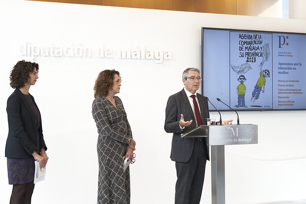 La Asociación de la Prensa de Málaga presenta su Agenda de la Comunicación 2023, dedicada a la alfabetización mediática con el apoyo de la Diputación