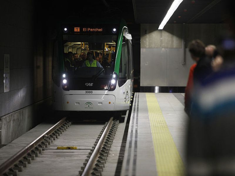El ministerio concede más de 326 millones de euros en ayudas a CCAA y entidades locales para rebajar un 50% el transporte público