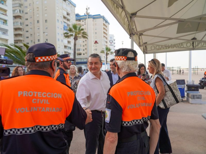 Actualizado el Catálogo de Playas de Andalucía con un asistente conversacional