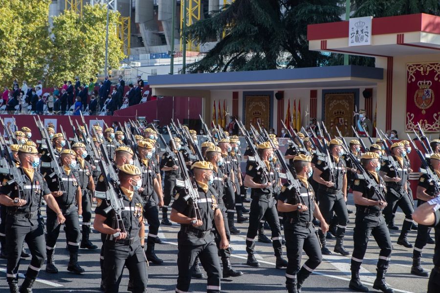 Los reyes presiden el desfile por el Día de la Fiesta Nacional