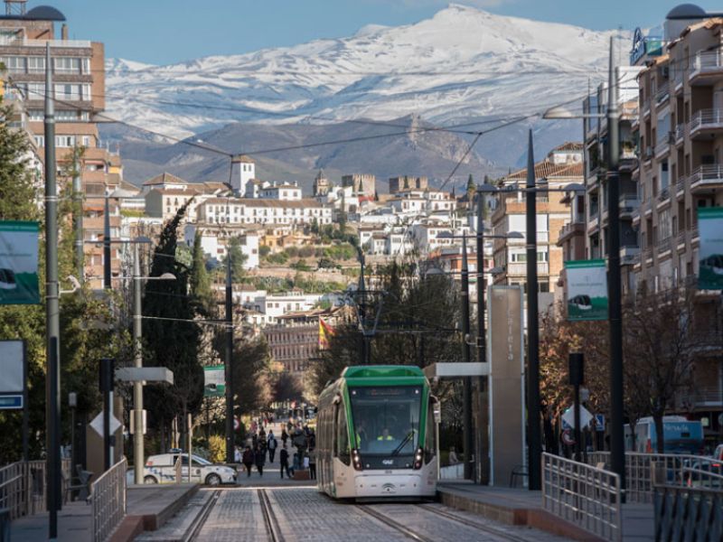 La Junta asegura haber destinado 690 millones en cuatro años para infraestructuras en la provincia de Granada