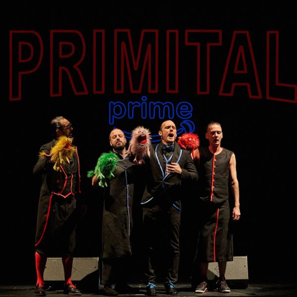 La Red Andaluza de Teatros y el Ayuntamiento de Nerja programan el espectáculo de música y humor Primital Prime’ en el Balcón de Europa